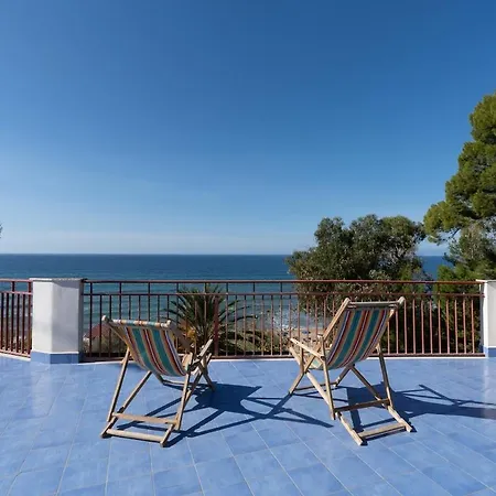 Appartement House With Terrace And Direct Access To The
