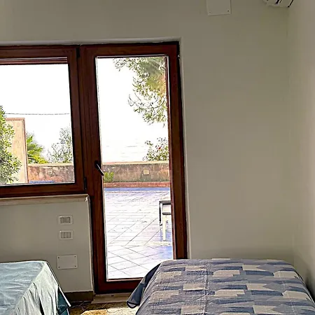 House With Terrace And Direct Access To The * Castellabate